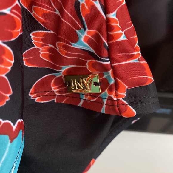 Jones New York Off the Shoulder Swimsuit - Picture 4 of 6